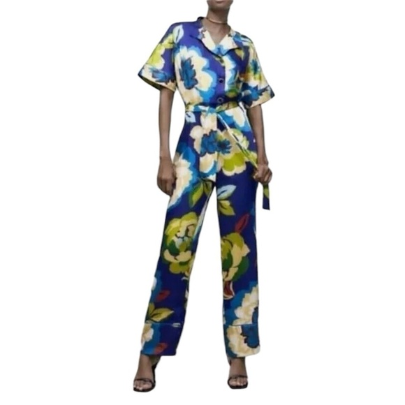 Zara Pants - Zara Floral Silky Belted Short Sleeve Jumpsuit. Blue Green. Size L #969 NWT